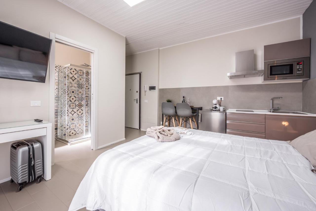 Suite 649 Mono Con Terrazzo 모데나 외부 사진