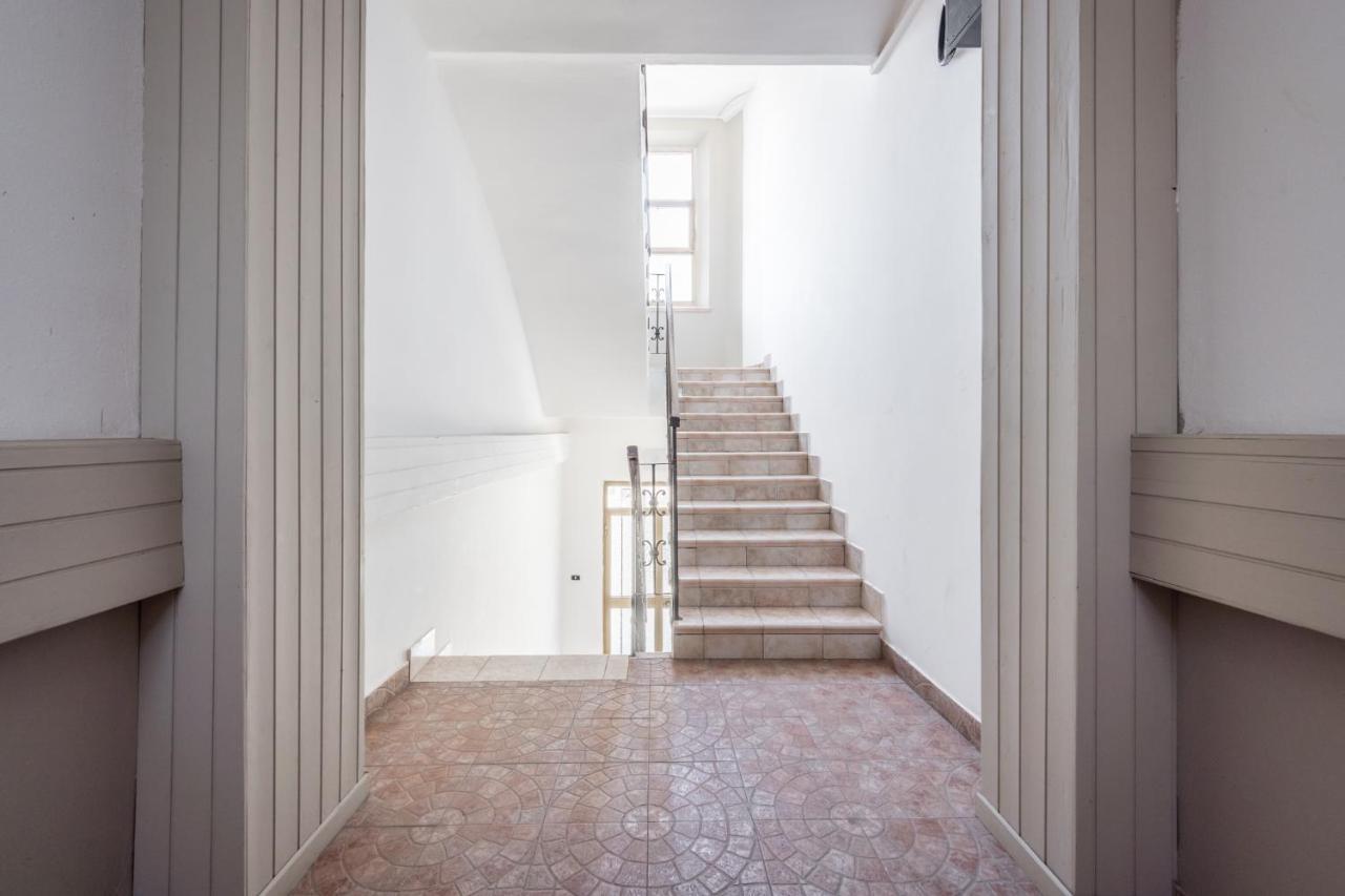Suite 649 Mono Con Terrazzo 모데나 외부 사진